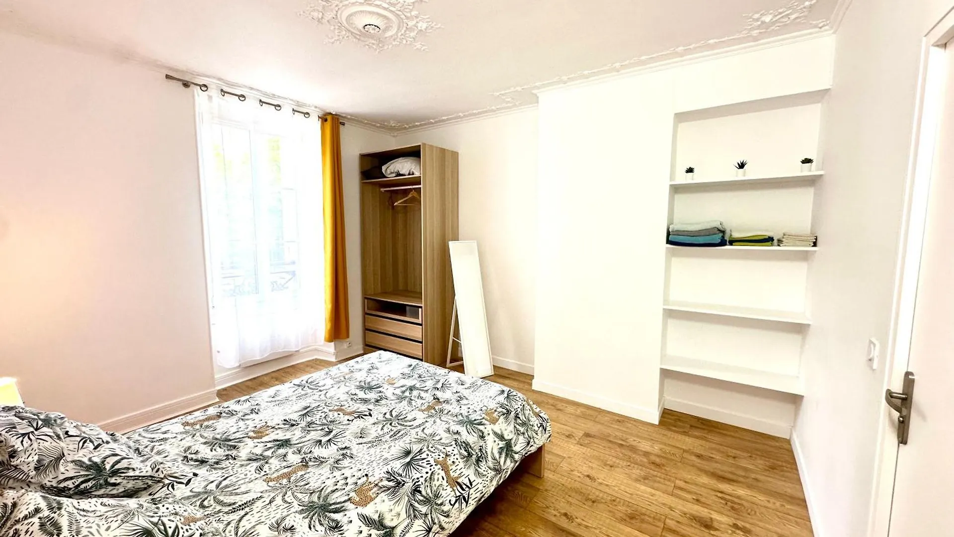 Refait A Neuf 2 Pieces - Paris - Tout Equipe - Parking Apartment