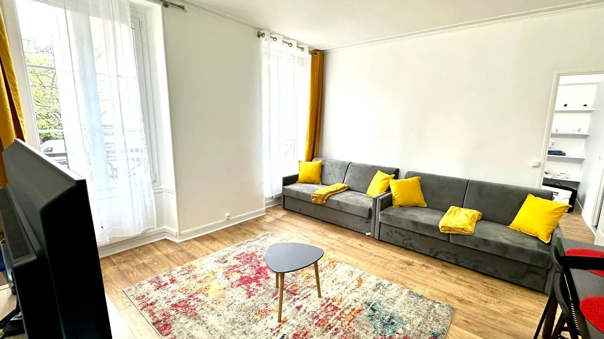 Refait A Neuf 2 Pieces - Paris - Tout Equipe - Parking France
