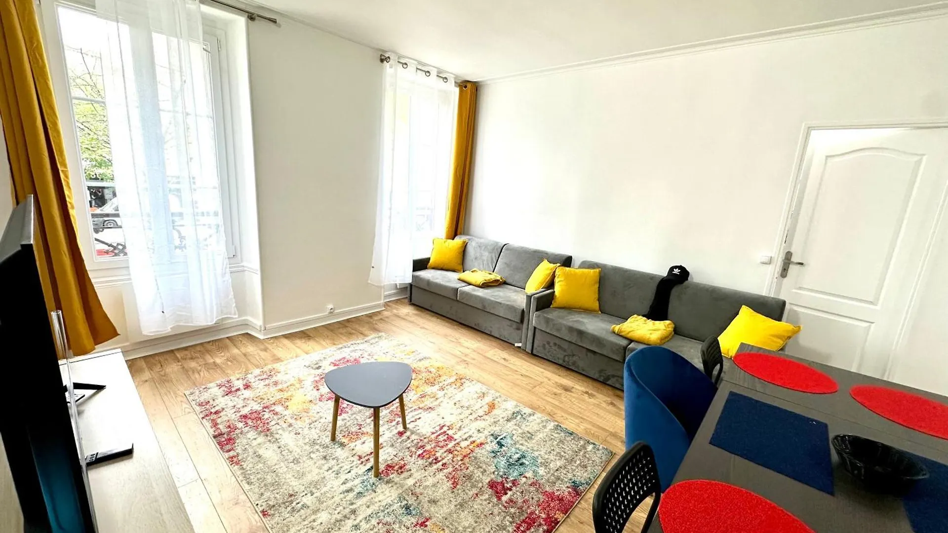 Apartment Refait A Neuf 2 Pieces - Paris - Tout Equipe - Parking