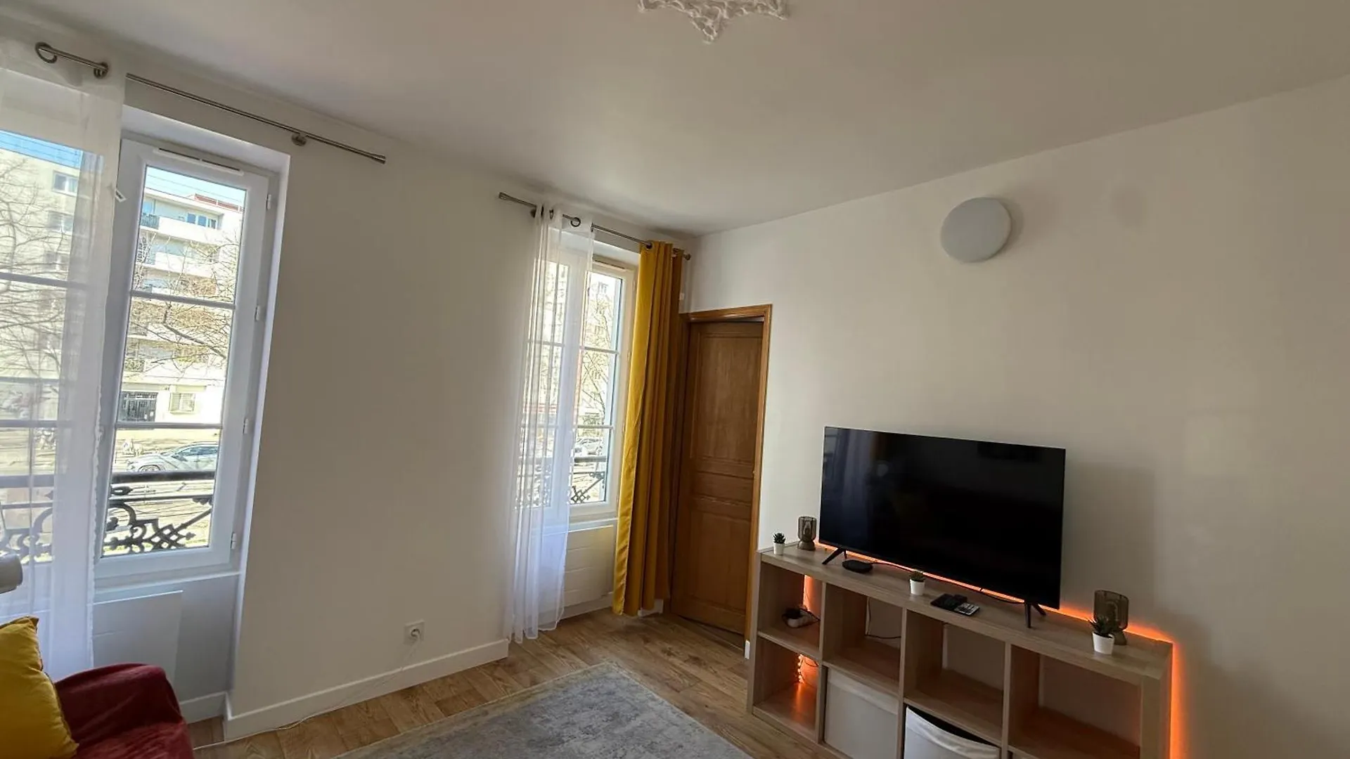 Apartment Refait A Neuf 2 Pieces - Paris - Tout Equipe - Parking